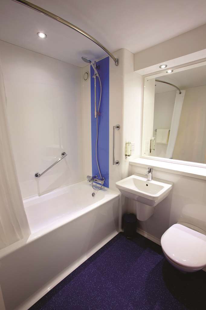 Travelodge Widnes Phòng bức ảnh